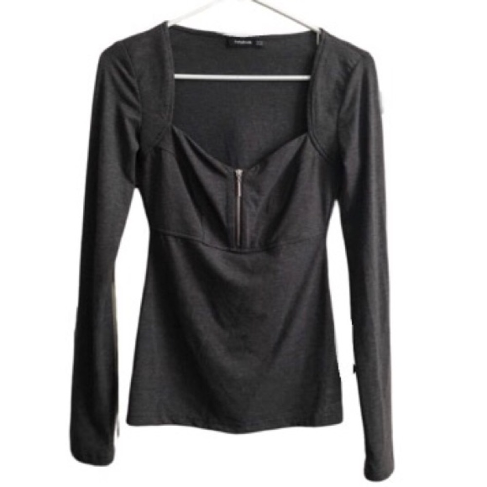 PattyBoutik- Grey Long Sleeve Zip Front Shirt